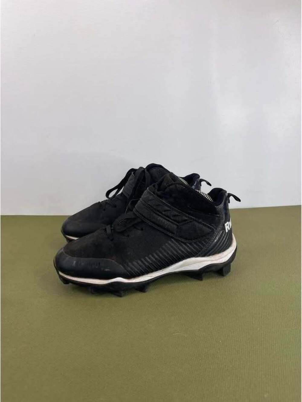Riddell Heater Mid Strap Youth Football Baseball Cleats Black White Size 3